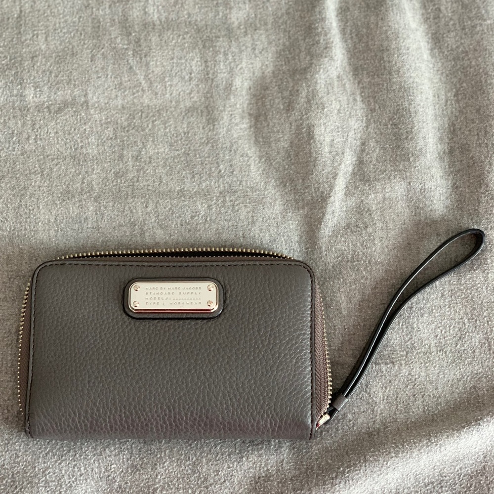 Marc Jacobs wallet
